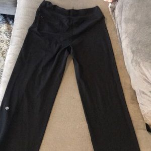 Lululemon groove pants with pocket